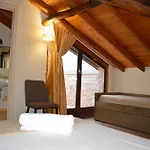 Zest House לינה וארוחת בוקר