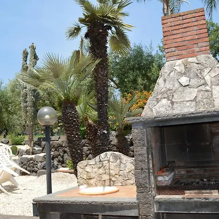 Bed and Breakfast Zest House Santa Venerina