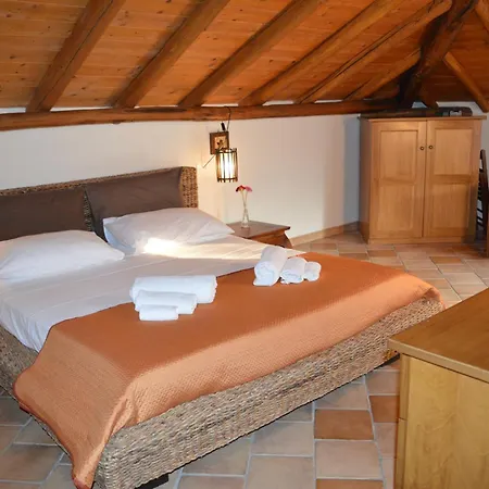Zest House Bed and Breakfast *
